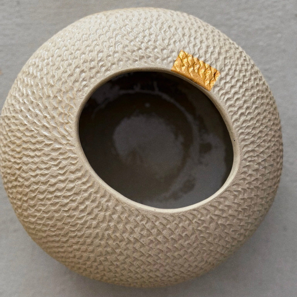 Su Japanese Vase